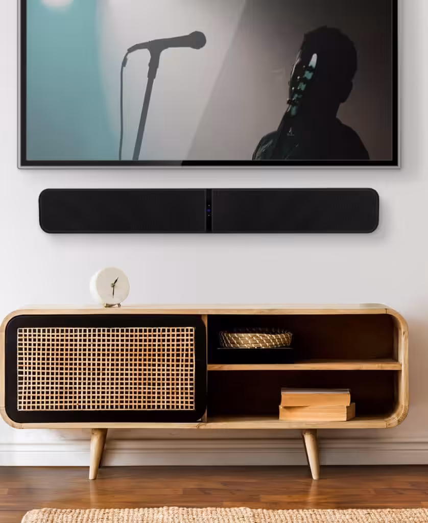 Bluesound Pulse Soundbar in Modern Home